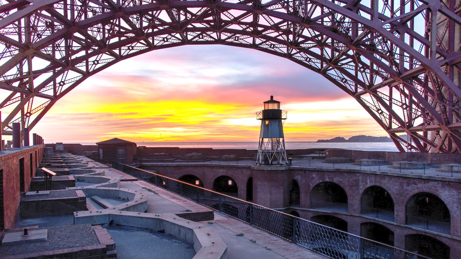 Fort Point – PARK STORE