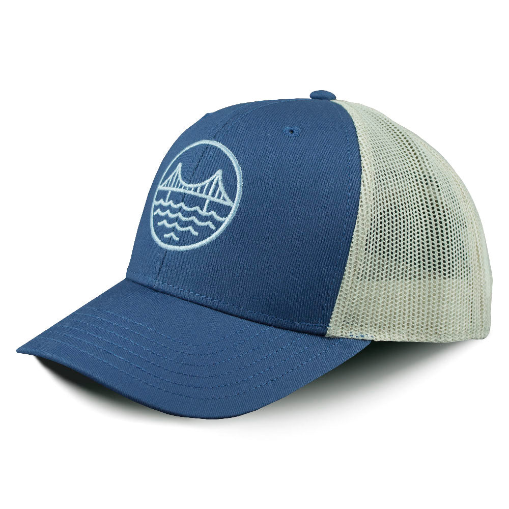 Blue and beige cap with an embroidered design of the Golden Gate Bridge