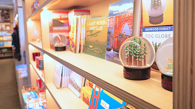 Warming Hut Park Store