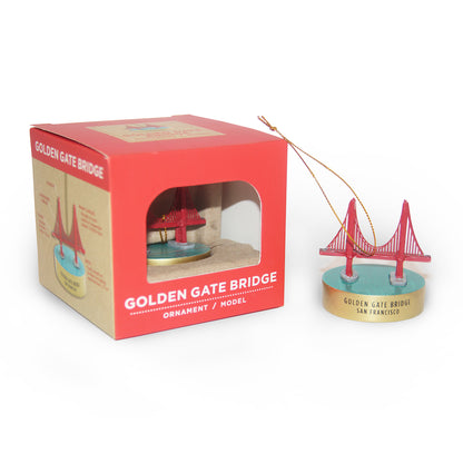 Hand-painted resin Golden Gate Bridge model ornament with gold thread ribbon and gift box.